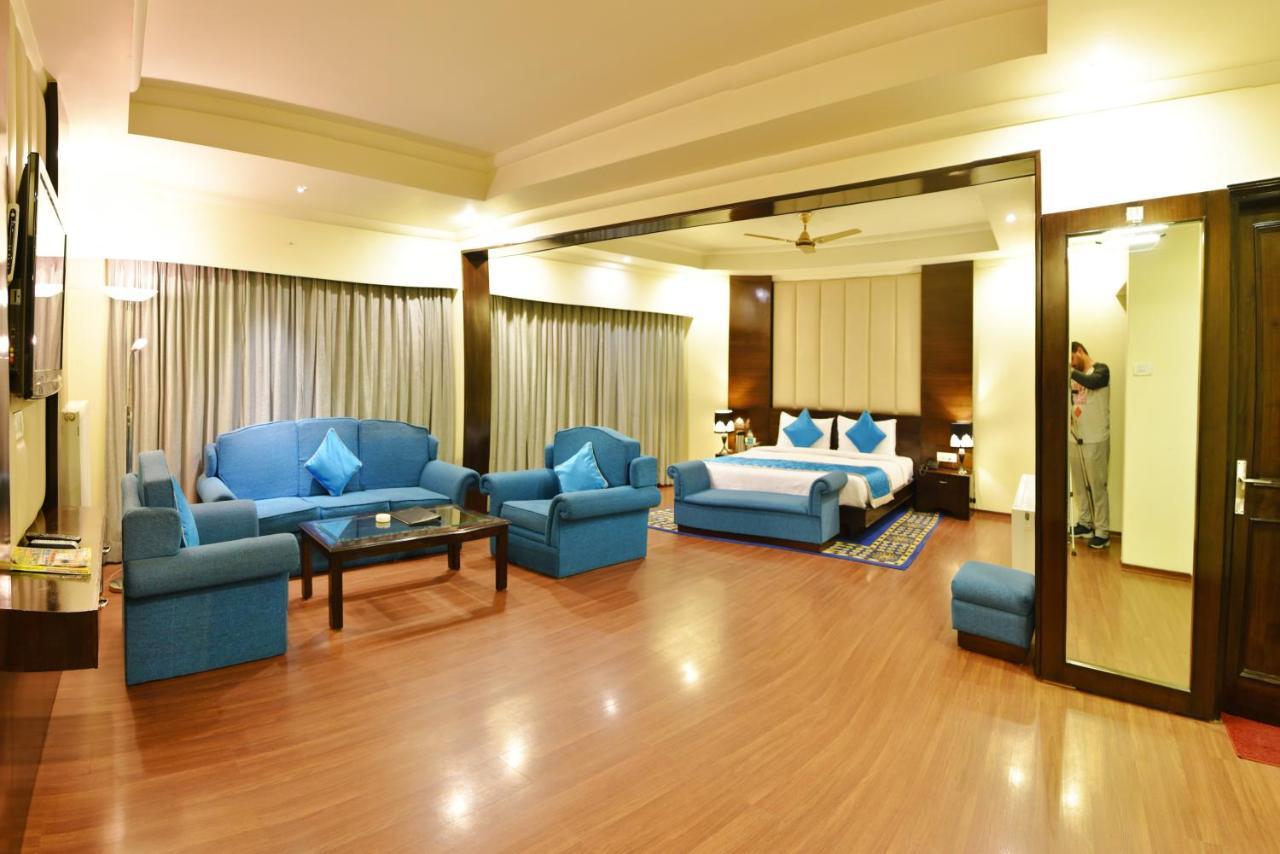 Indraprastha Resort Dalhousie Buitenkant foto