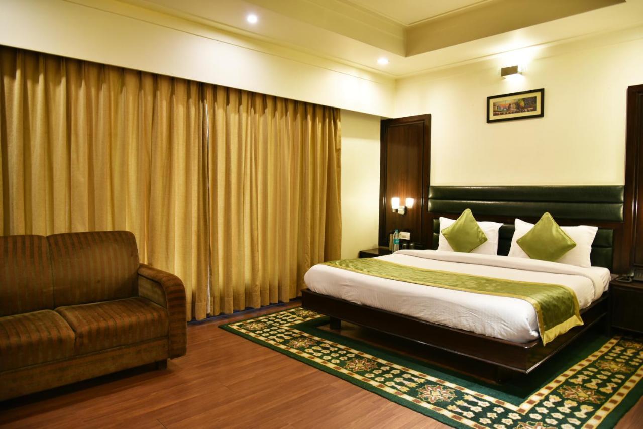 Indraprastha Resort Dalhousie Buitenkant foto