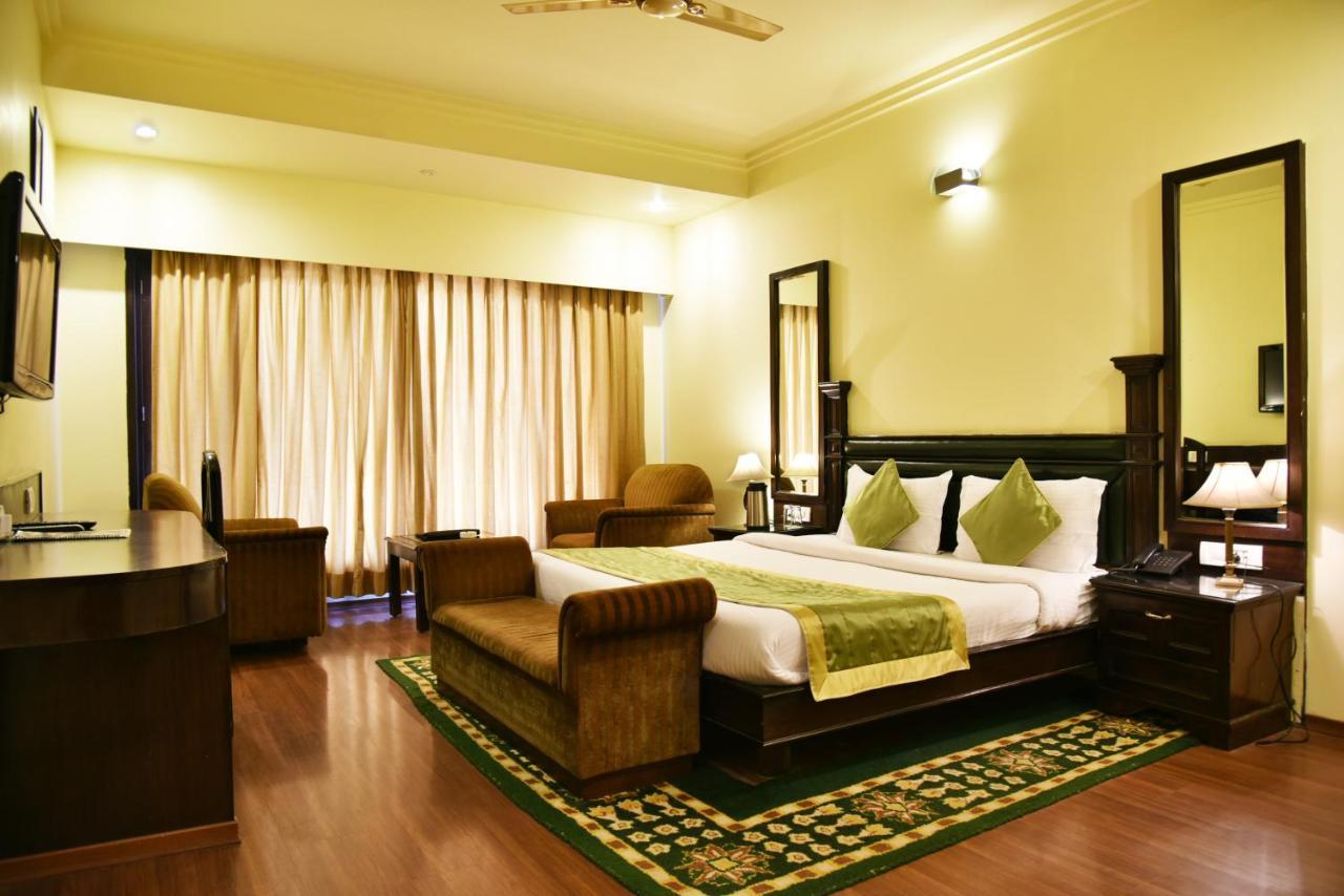 Indraprastha Resort Dalhousie Buitenkant foto