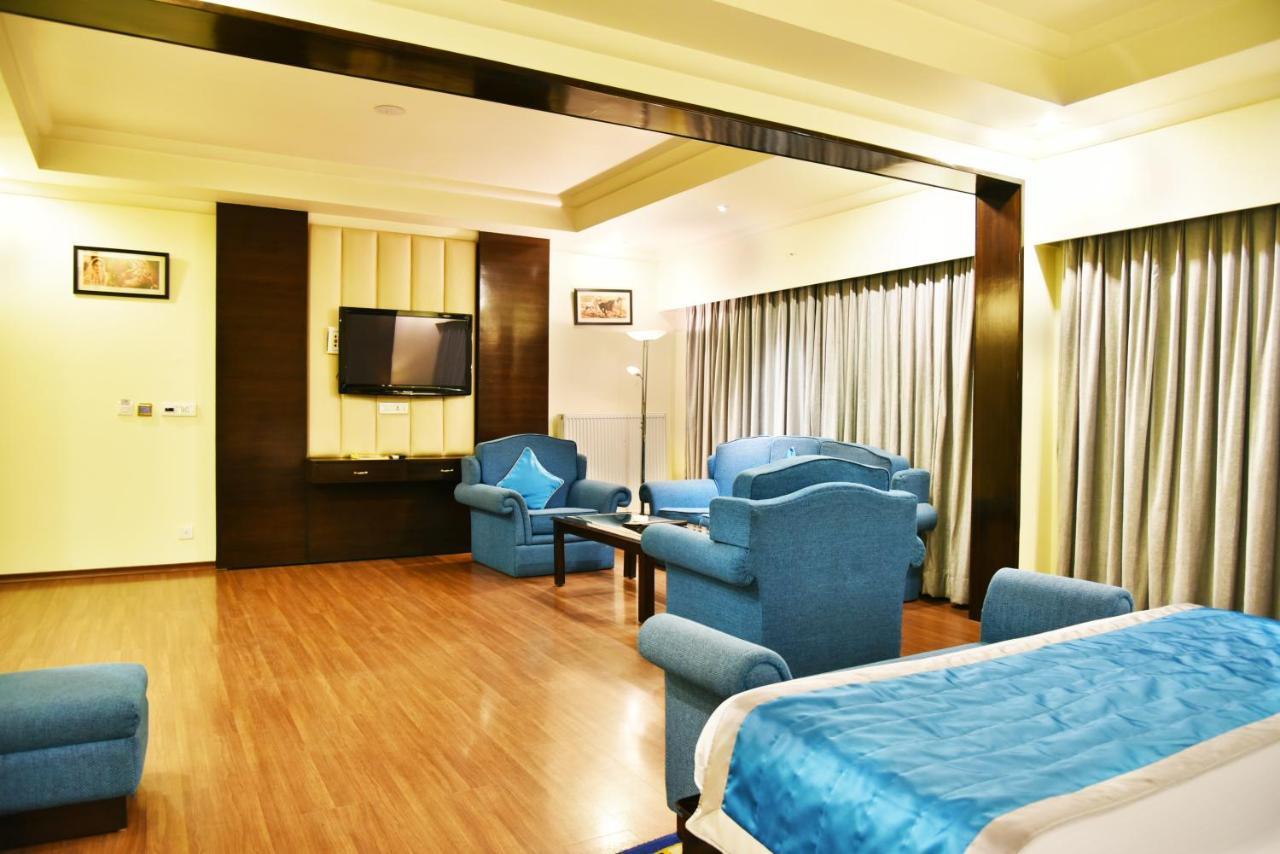 Indraprastha Resort Dalhousie Buitenkant foto