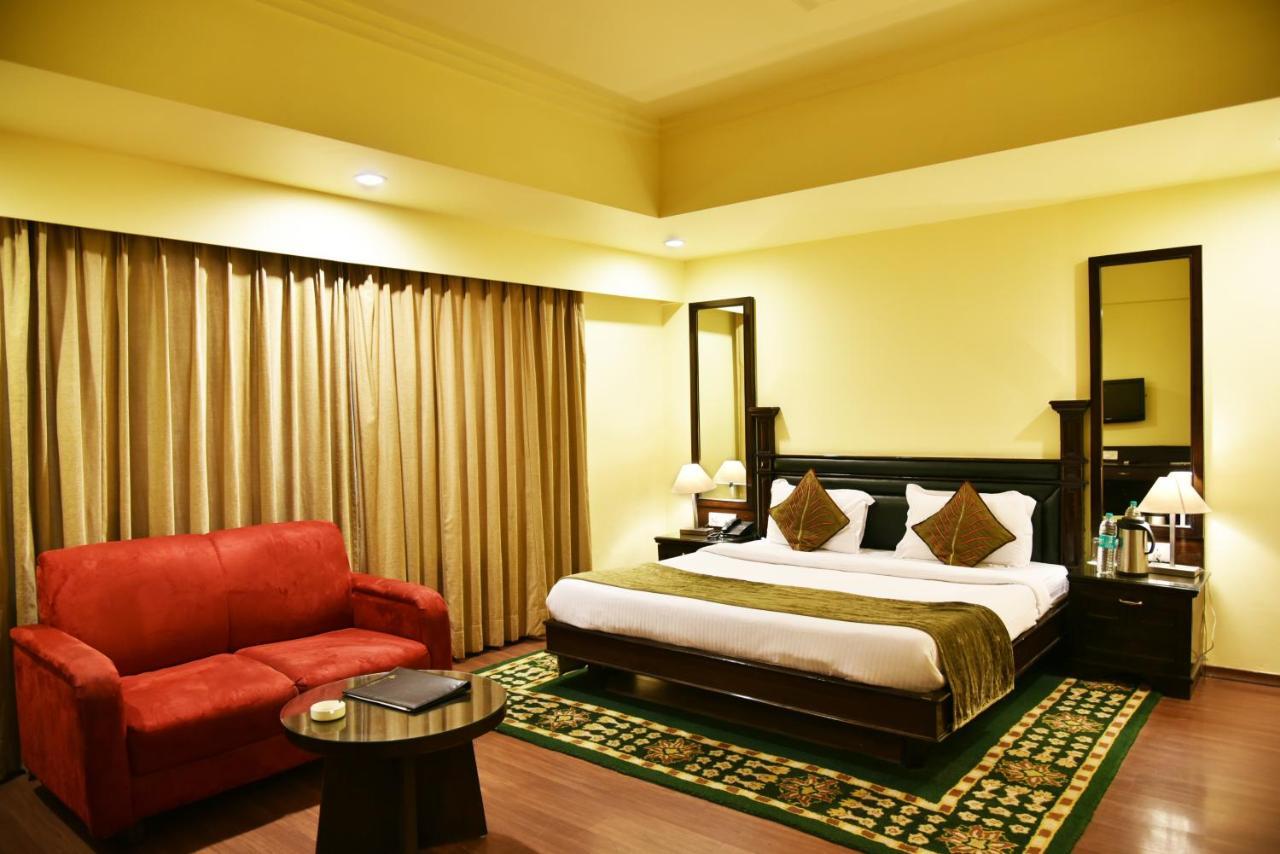 Indraprastha Resort Dalhousie Buitenkant foto