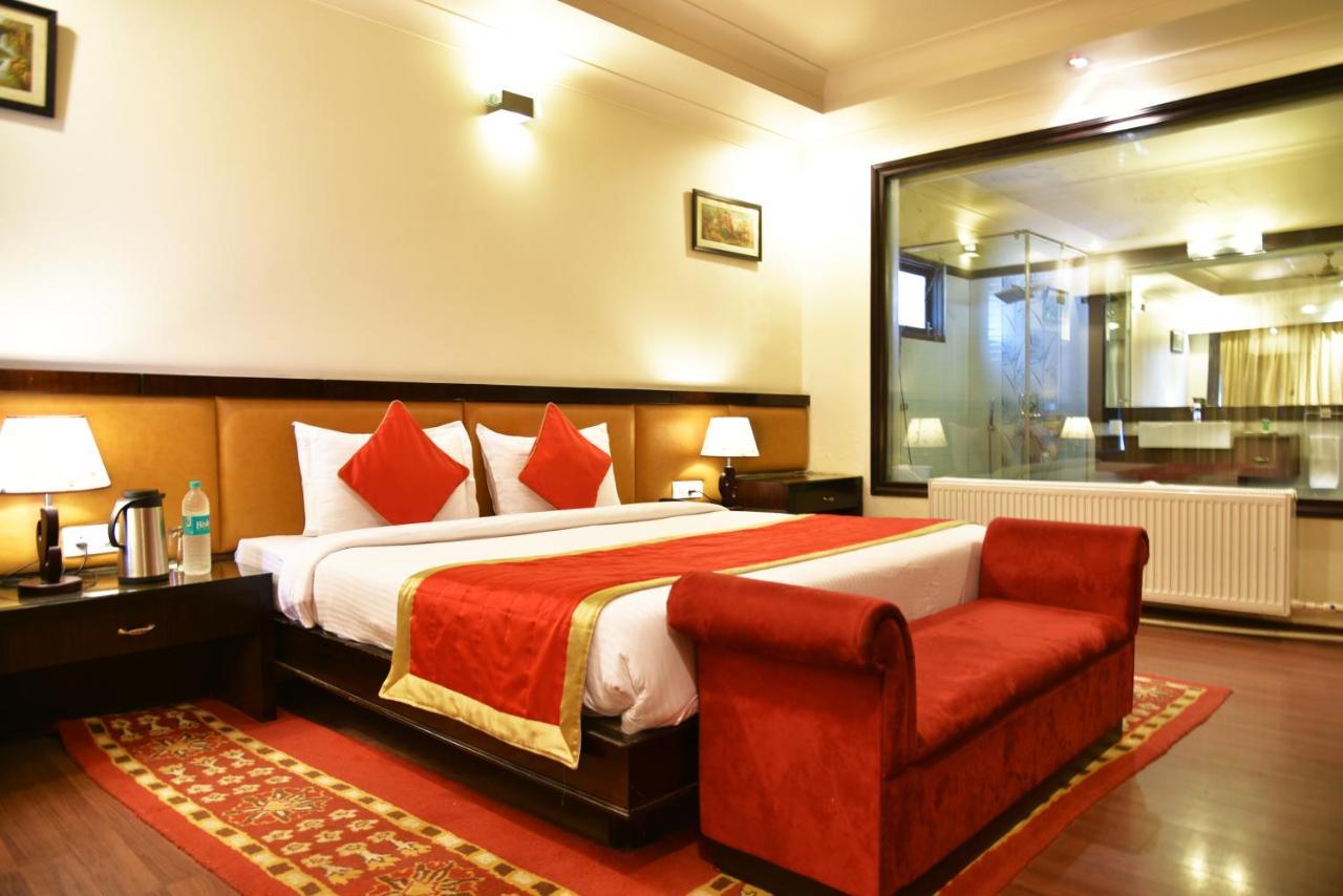 Indraprastha Resort Dalhousie Buitenkant foto