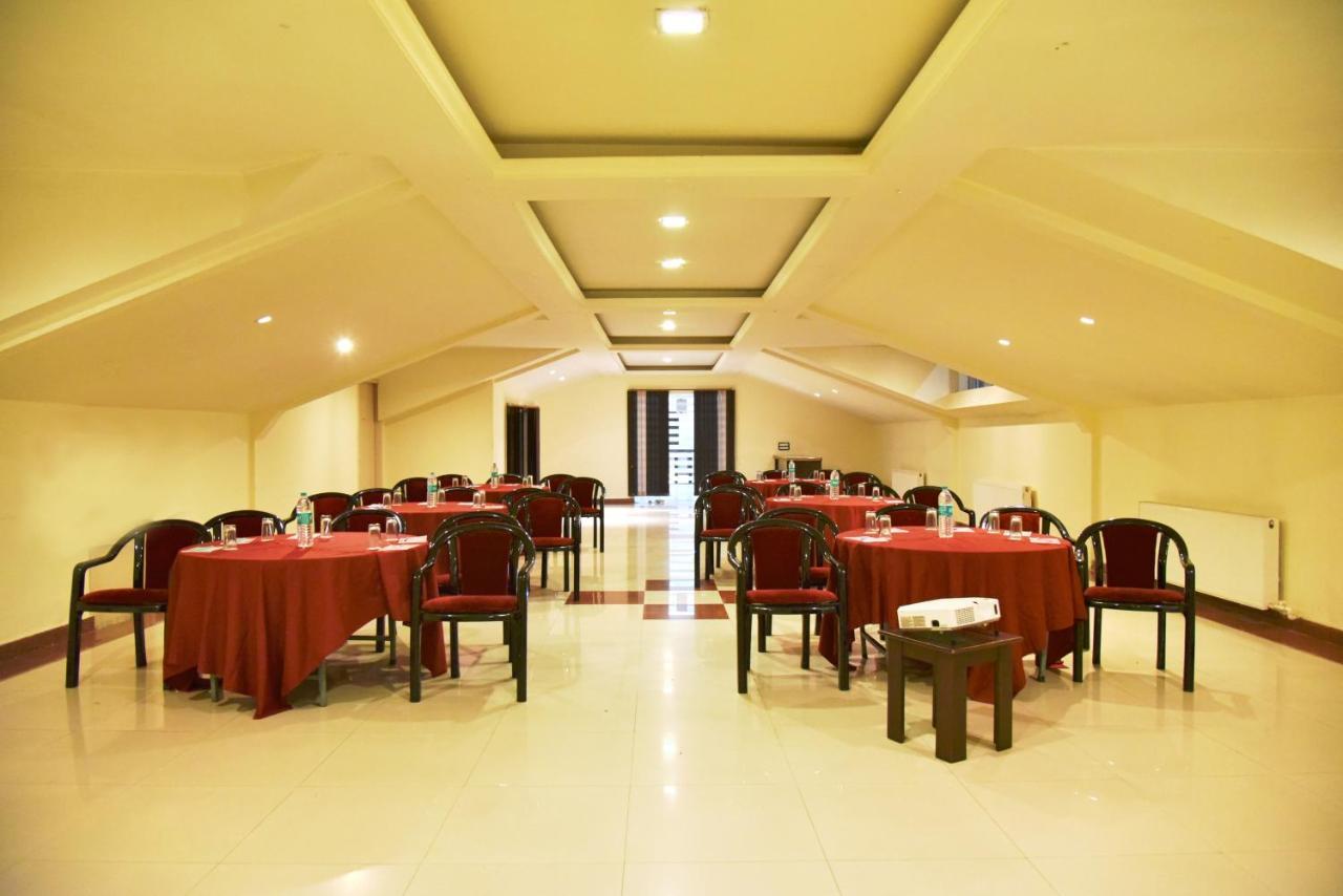 Indraprastha Resort Dalhousie Buitenkant foto