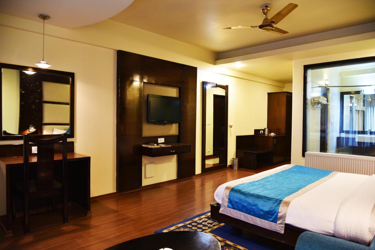Indraprastha Resort Dalhousie Buitenkant foto